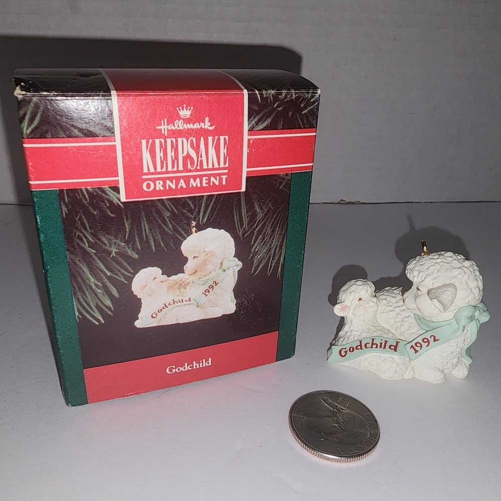 1992 Hallmark Keepsake Ornament Godchild lambs‎